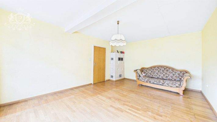 CAM01984G0-PR0473-STILL026