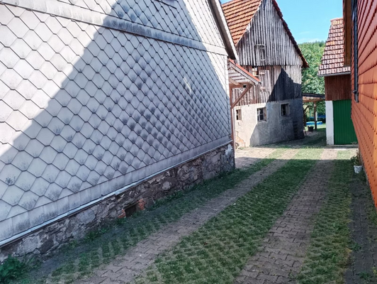 a12a8605-78ef-47d9-9aa7-fdad48a9eb7f