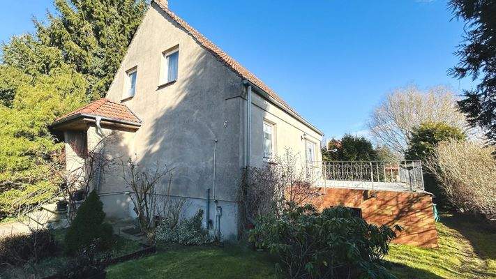 vorderseitige Gebäudeansicht