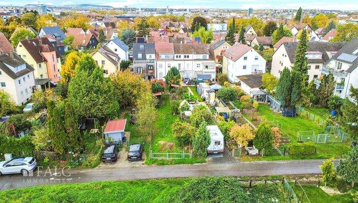 WOW... was für ein Grundstück!