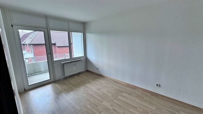 Schlafzimmer mit Zugang zum Ost-Balkon