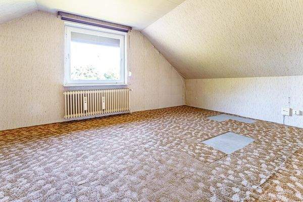 2. Schlafzimmer im Obergeschoss.