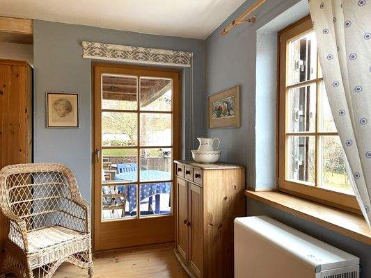 Teilansicht Wohnzimmer, 2. Ausgang auf die Terrass