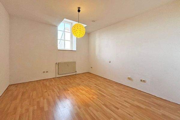 zweites, helles Zimmer