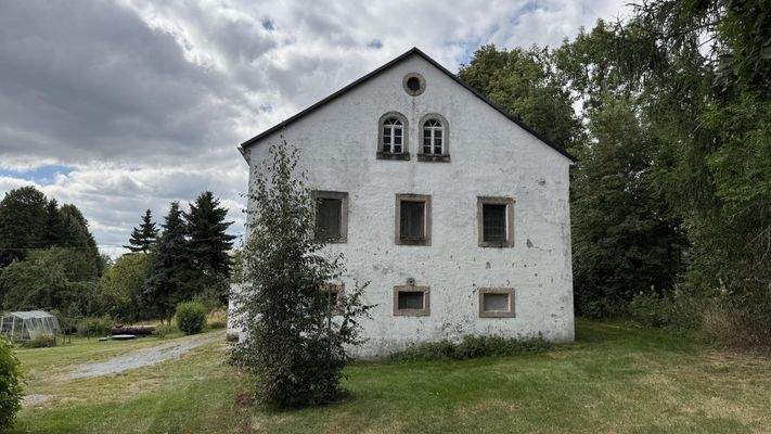 Seitenansicht Hauptgebäude