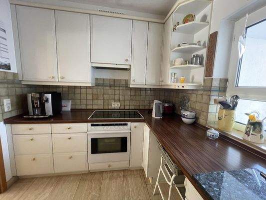 großzügiger Arbeitsfläche