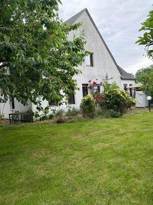 Rückansicht/Terrasse/Garten