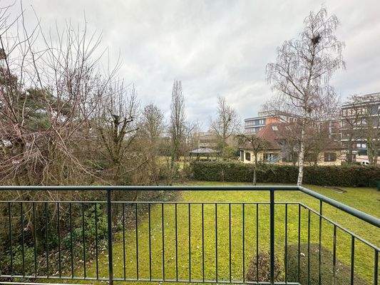 Wunderschöner Blick ins Grüne