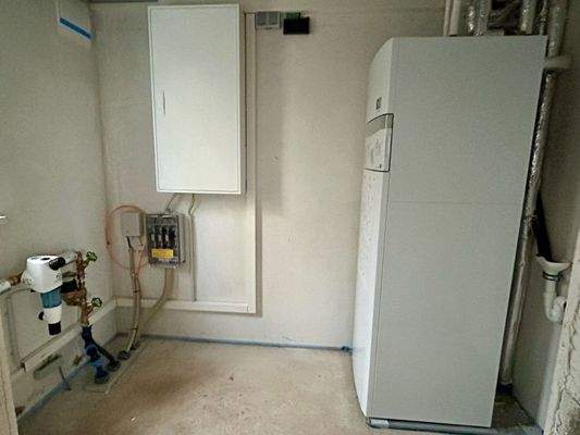 Hausanschlussraum EG