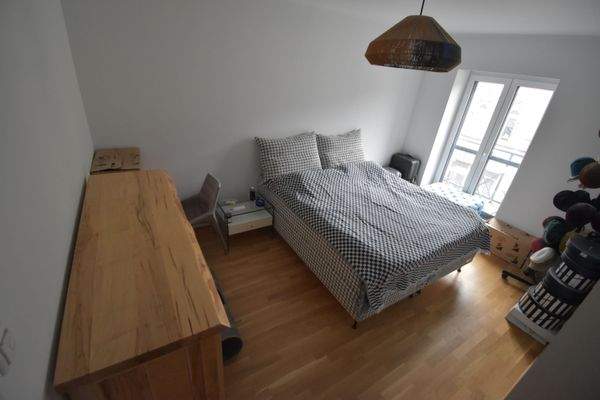 Schlafzimmer mit Zugang BALKON.JPG