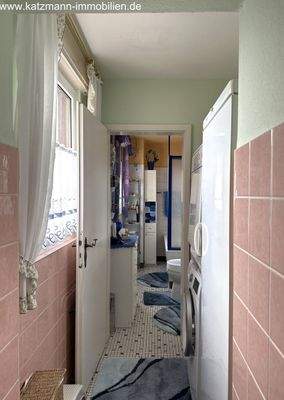 OG/MFH - Flur zum Bad (im Anbau)