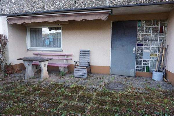 UG Terrasse mit Hauszugang