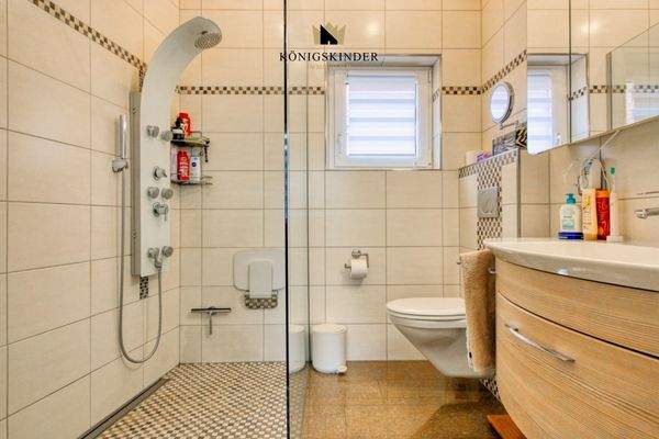 Gepflegtes Badezimmer