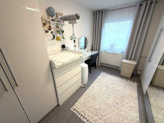 Ankleide/ Kinderzimmer