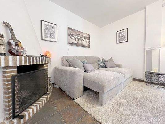 WhatsApp Image 2025-05-01 at 12.21.53 (1).jpeg