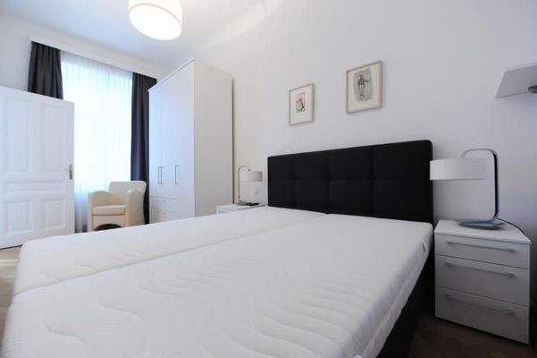 Schlafzimmer / bedroom