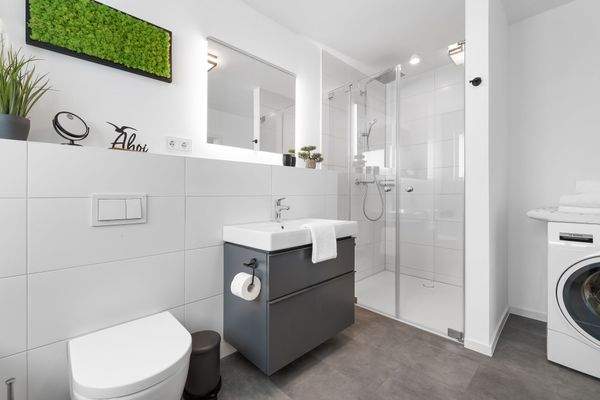 Dusch- und Wannenbad | Waschtrockner