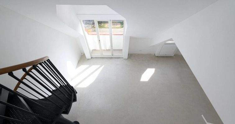 1715691981_ygqA9oDicM