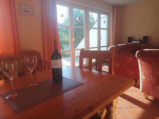 Wohnraum mit Essbereich