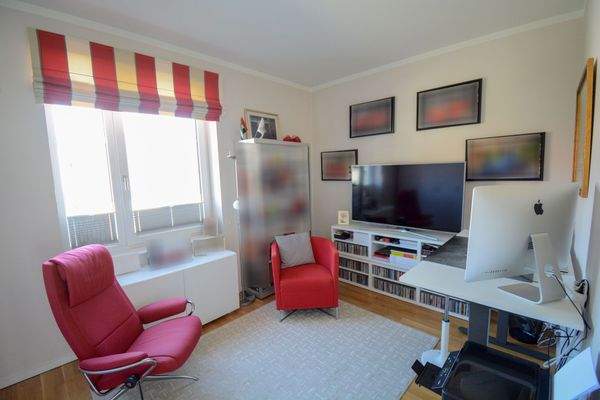 Gäste-/Arbeits-/Schlafzimmer