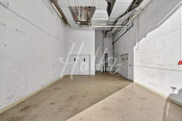 Garage_Anlieferzone_mit Aufzug