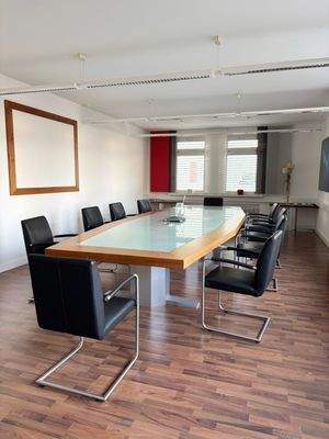 .. großer Besprechungsraum 