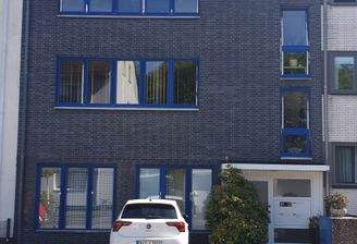 Hausfront Straßenseite.jpg