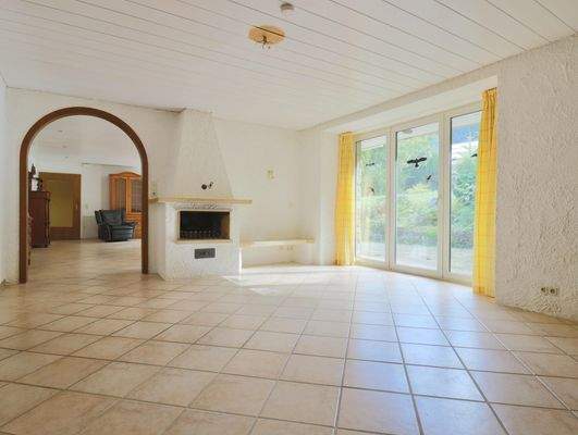 Wohnbereich mit Kamin