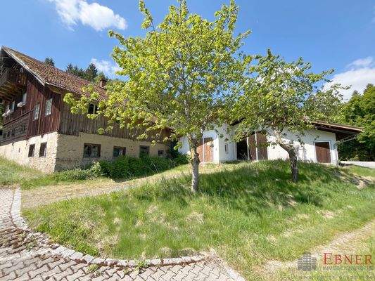 Altes Haus und Stall