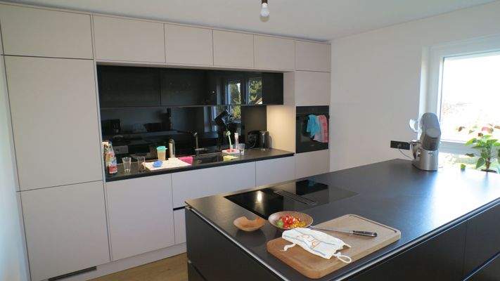 Exklusive Einbauküche mit Miele, Siemens und Liebherrgeräten.JPG