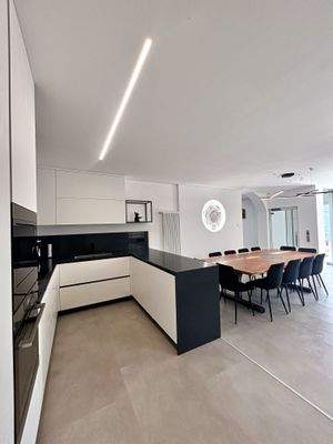 Küche mit Esszimmer.jpeg