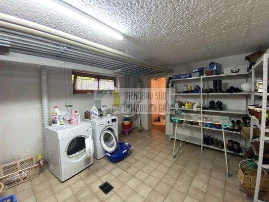 Waschküche im Untergeschoss