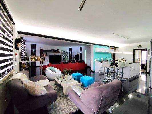 offener Wohn-Essbereich inkl. Küche