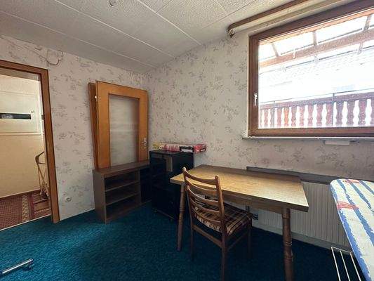 27 Bügelzimmer halbe Höhe.jpg