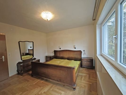 Schlafzimmer mit Zugang...