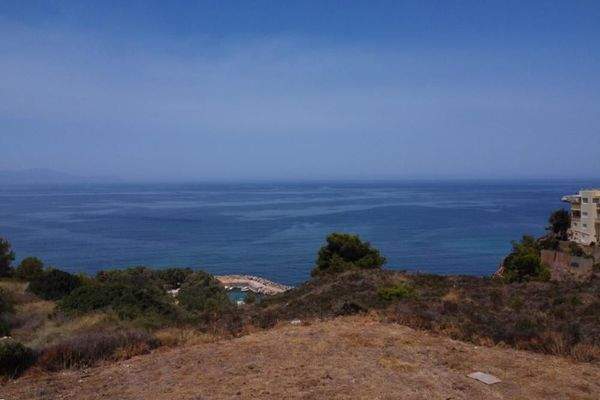 Kreta, Chania: Außergewöhnliches Grundstück mit Blick auf die Stadt und das Meer im Stadtteil Halepa zu verkaufen