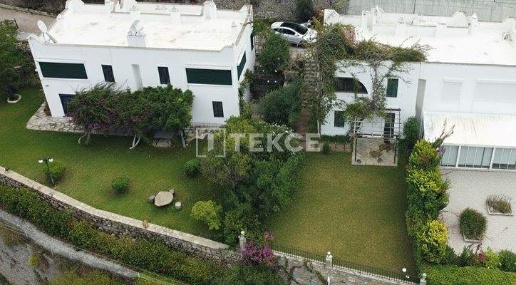Sea View Villa in a Complex with Private Beach in Bodrum