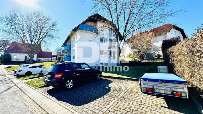 Grundstück / Parkflächen