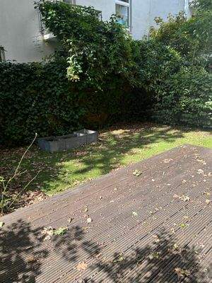 Terrasse mit Gartenanteil.JPG