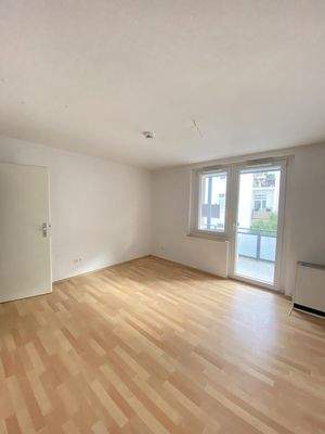 Wohnzimmer / Esszimmer/ Küche