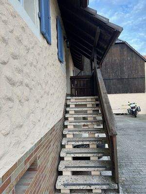 Treppe zur Haustür
