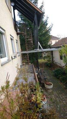 Wendeltreppe ins OG und UG.jpg