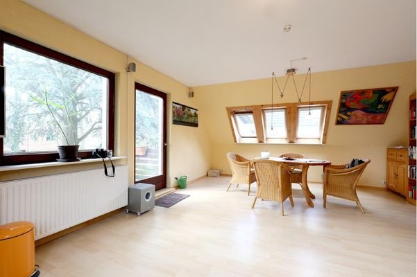 Grosses Zimmer DG