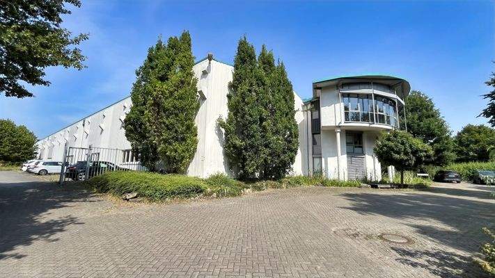 Büro und Halle, 3. + 4. BA