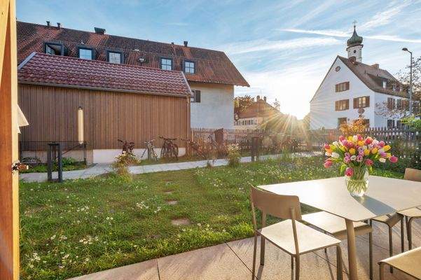 Sonnenverwöhnte Süd-Terrasse 