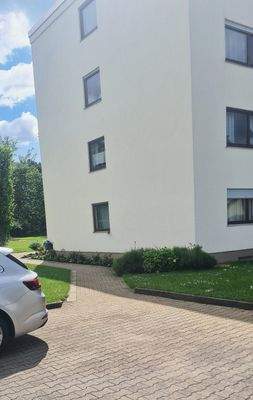 Zugang von den Garagen.jpg