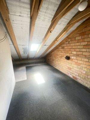 Dachboden mit ausbaubaren weiteren Zi.