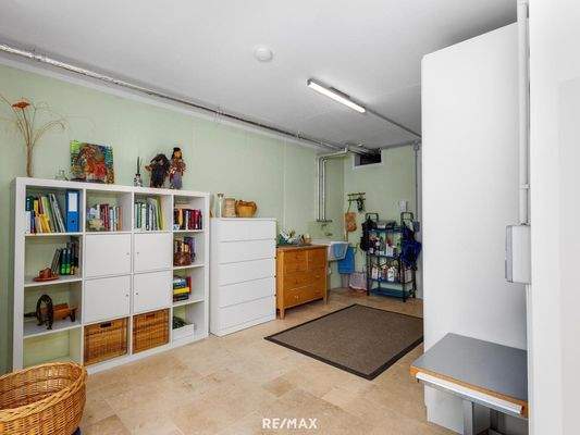 Vorraum / Abstellraum