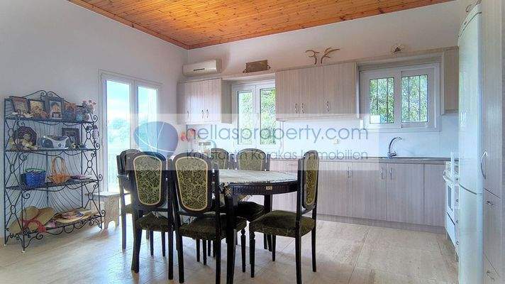 b8b0013f3bef4779a20d6a04db3f85da-original