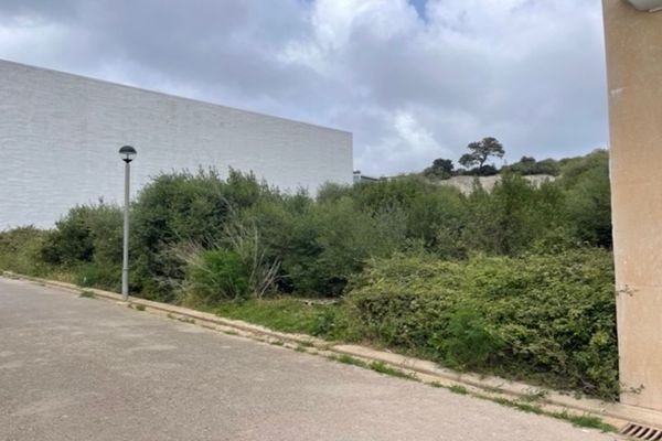 Baugrundstück von 332 qm im Industriegebiet von Alaior Zentrum von Menorca